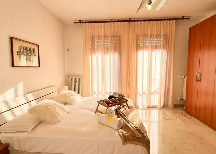 Casa Dora By Ca-sa Check