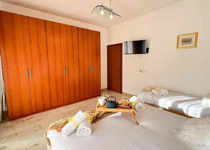 Casa Dora By Ca-sa Check *